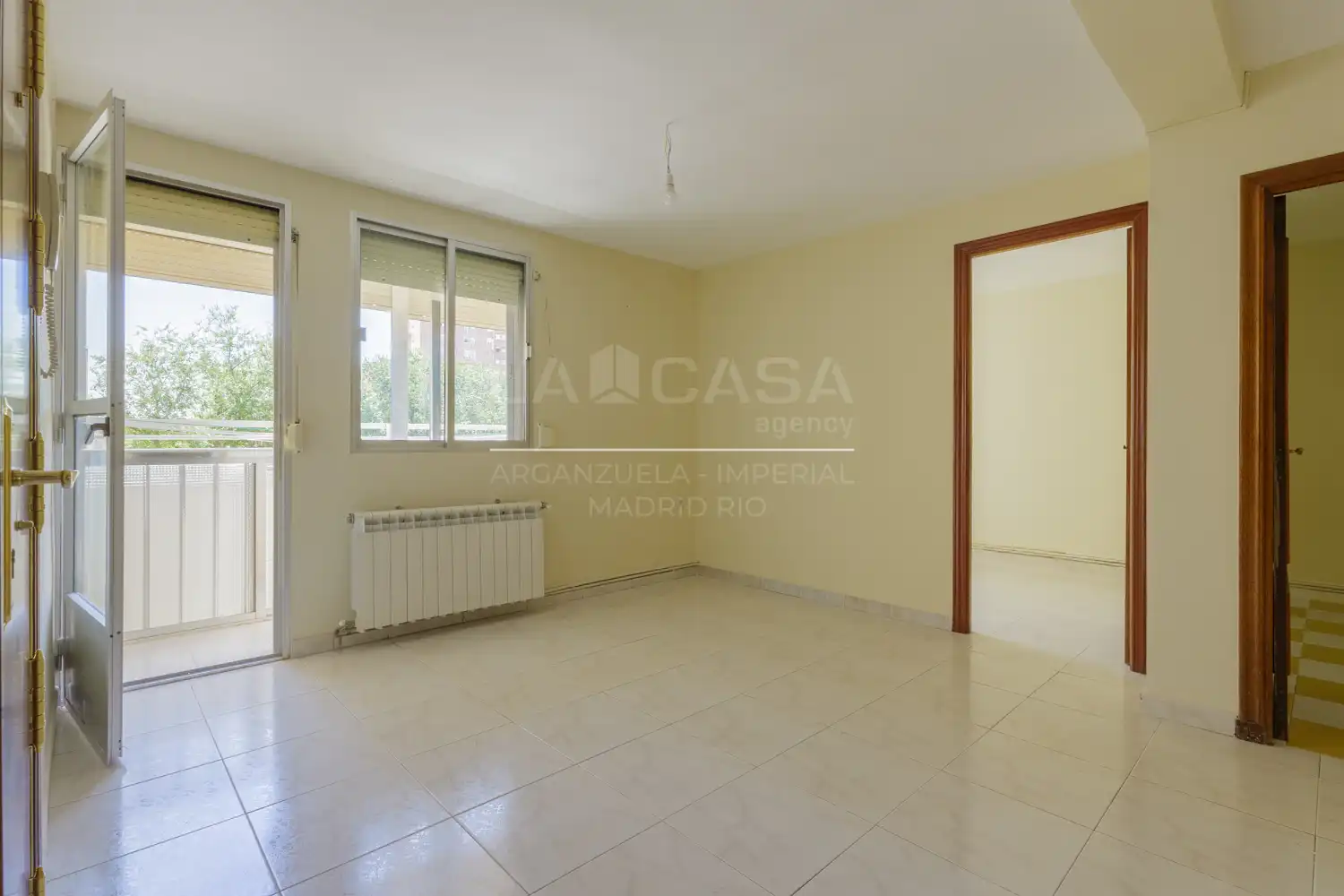 Habitación de Piso en venta en Madrid con Calefacción y Terraza