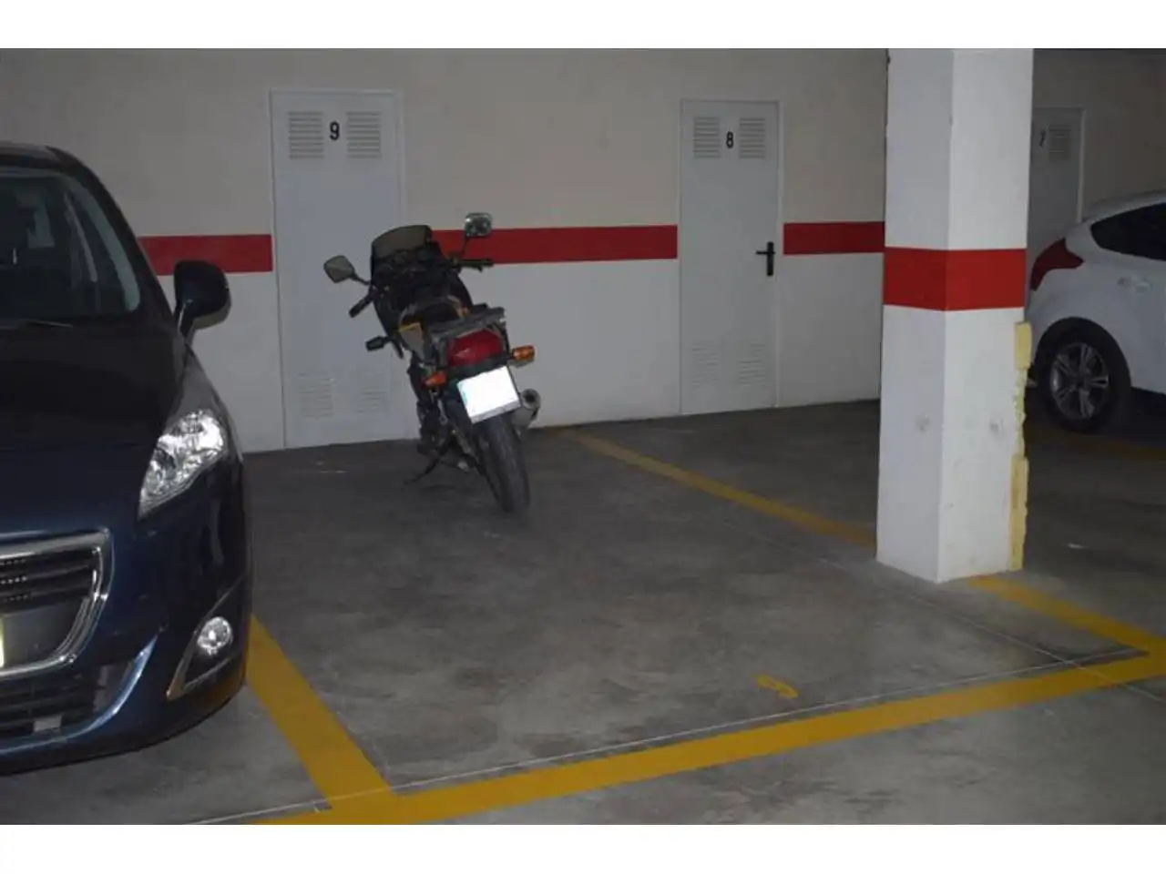 Individual for sale in Baena