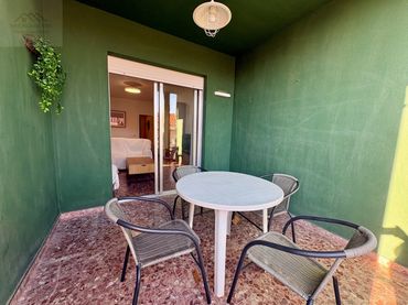 Appartamento con balcone in affitto a Calle Ermita