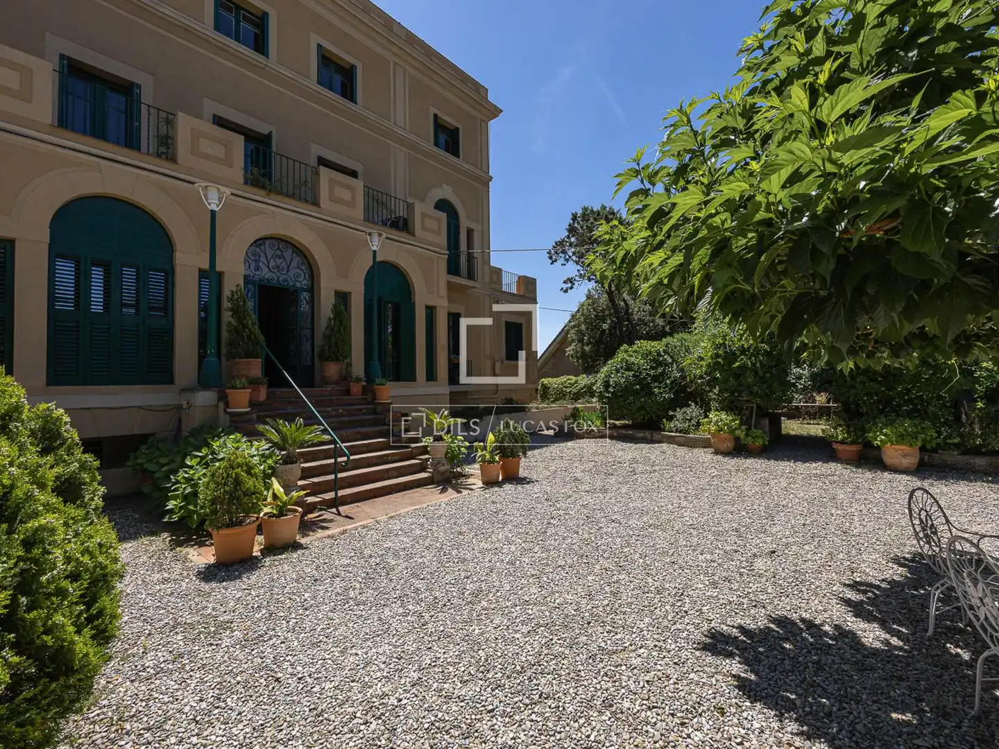 Vista exterior de Pis de lloguer en Barcelona amb Calefacció, Jardí privat i Parquet