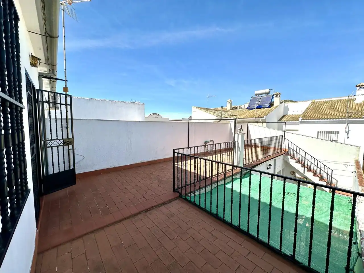 Terrassa de Casa adosada en venda en Sierra de Yeguas amb Aire condicionat, Jardí privat i Terrassa