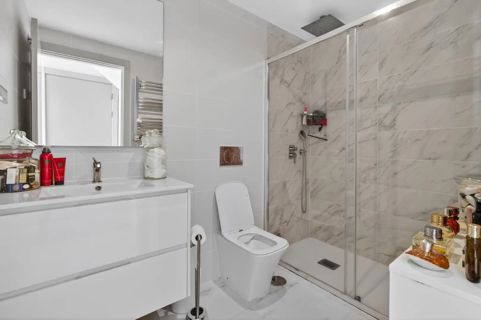 Badezimmer von Dachboden zum Verkauf in Orihuela mit Klimaanlage, Heizung und Terrasse