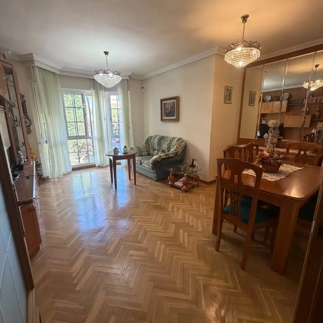 Sala de estar de Piso en venta en Madrid con Piscina comunitaria