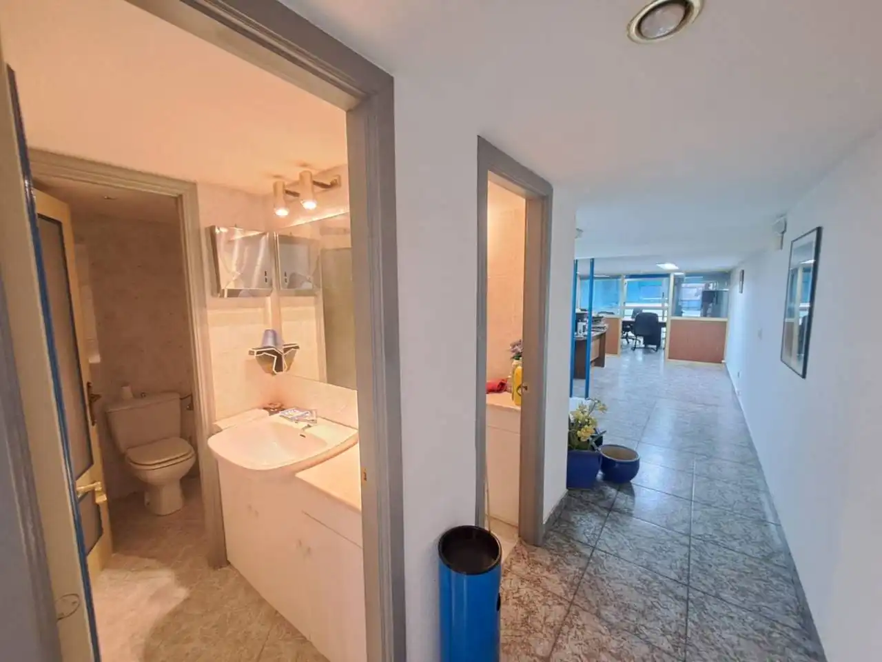 Local comercial en venta en Avenida CANTABRIA, imagen 17