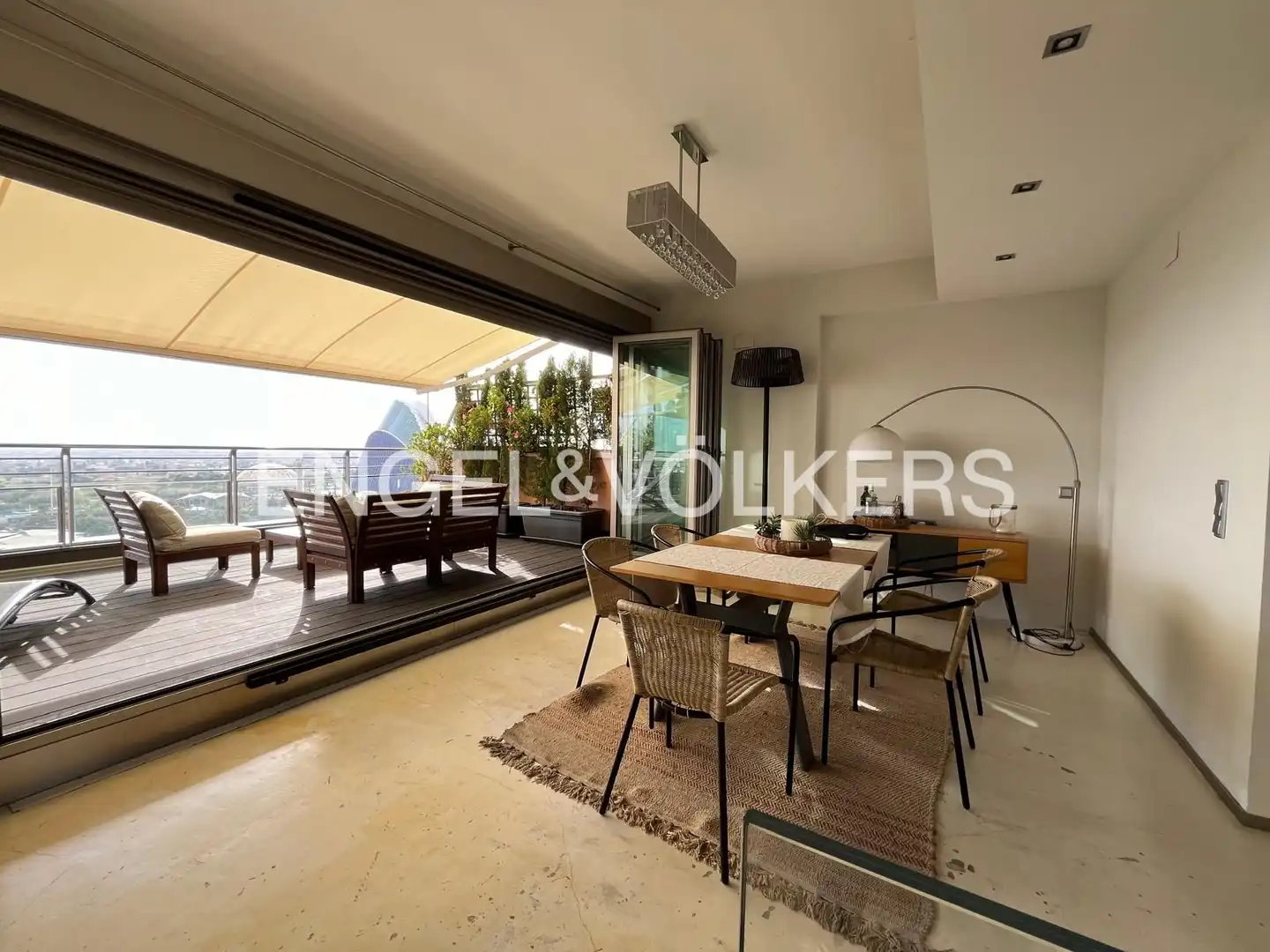 Terraza de Dúplex de alquiler en Valencia con Calefacción