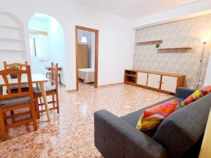 Sala d'estar de Apartament de lloguer en Arucas amb Moblat, Rentadora i Microones