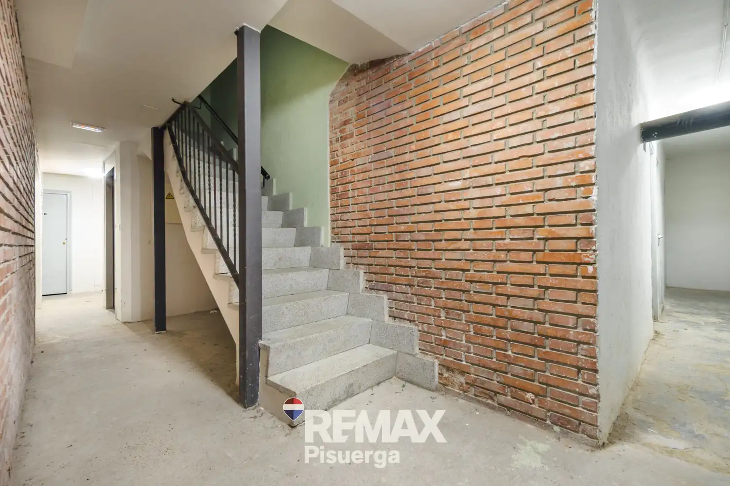 Ground floor for sale in Valladolid  with Storage room