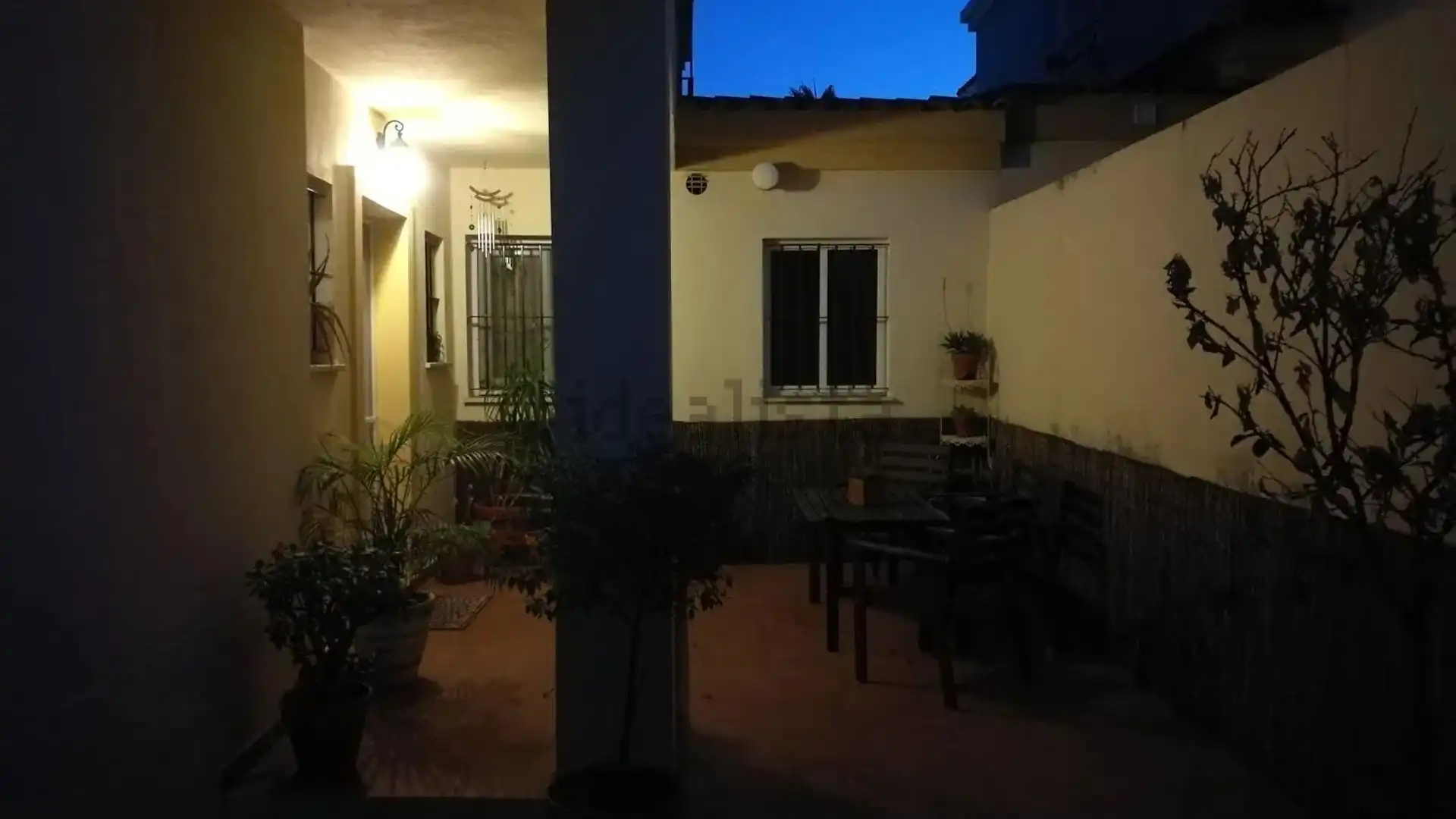 Terrasse von Einfamilien-Reihenhaus zum Verkauf in Alcalá del Río mit Klimaanlage und Abstellraum