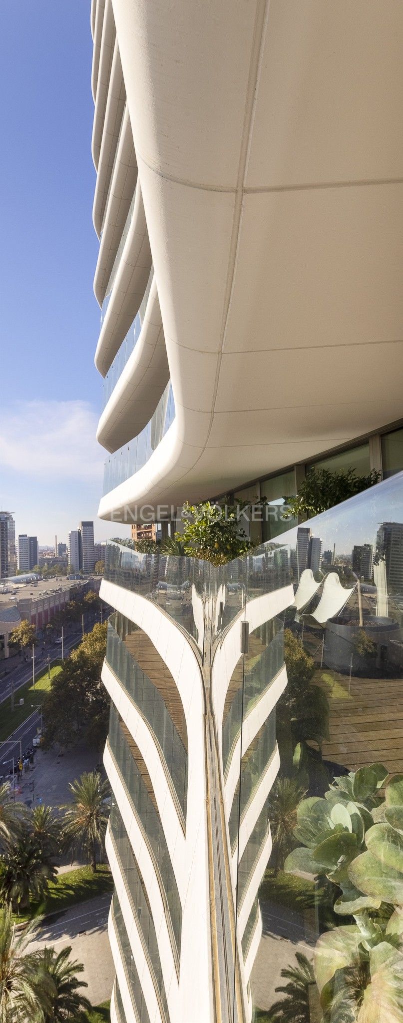 Exterior view of Apartment for sale in  Barcelona Capital  with Air Conditioner, Heating and Parquet flooring