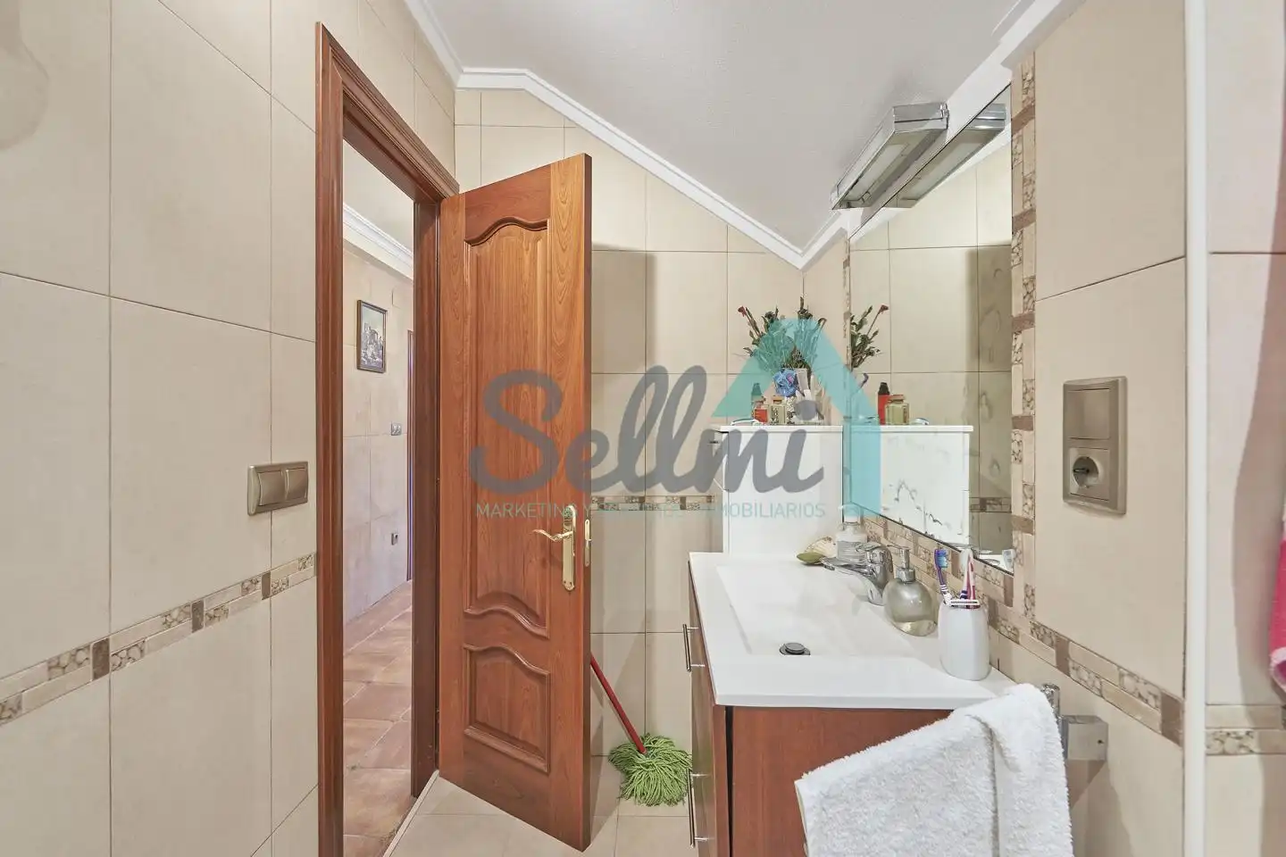 Bathroom of Houses for sale in Ribera de Arriba  with Heating, Private garden and Terrace