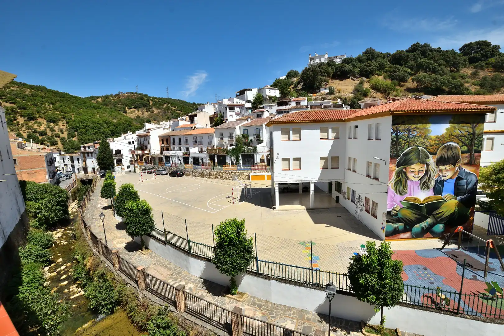 Vista exterior de Local en venta en Igualeja con Aire acondicionado, Calefacción y Amueblado