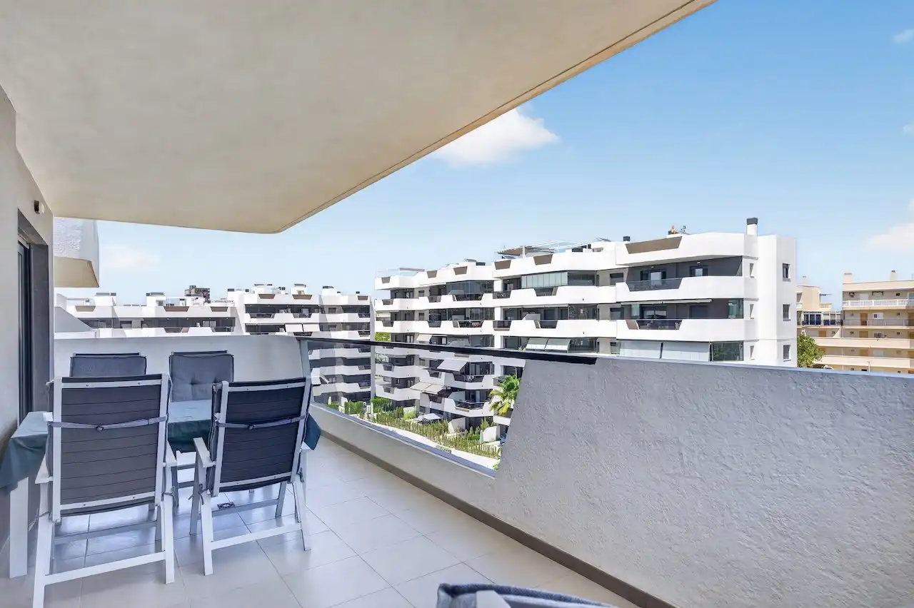 Terraza de Ático en venta en Elche / Elx con Aire acondicionado, Calefacción y Jardín privado