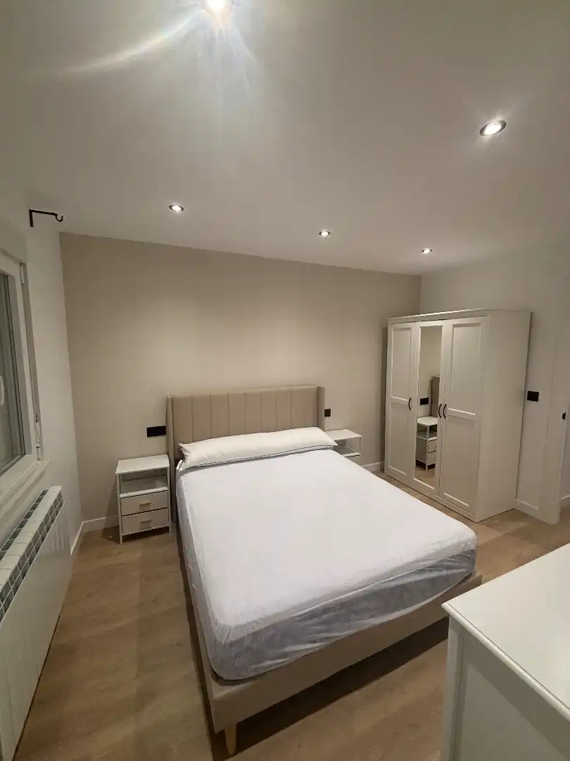 Flat for rent in Avenida de los Cedros, Garrido Norte