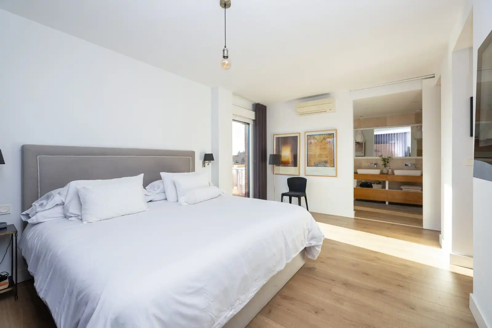 Habitación de Ático en venta en Granada con Aire acondicionado, Calefacción y Terraza