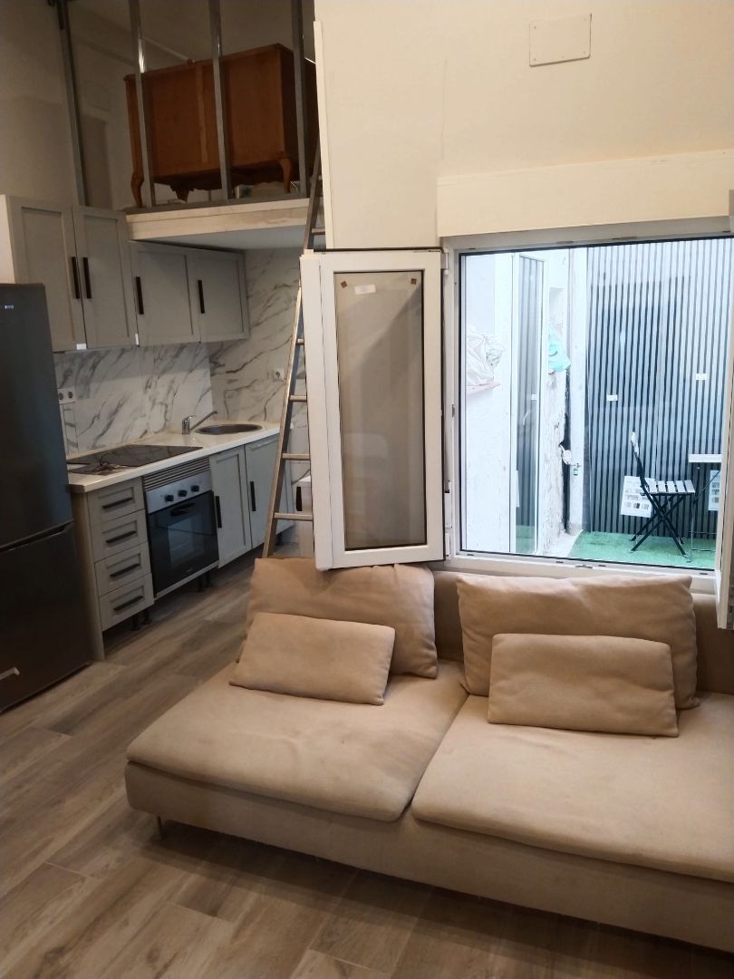 Balcony of Flat for sale in  Madrid Capital  with Furnished