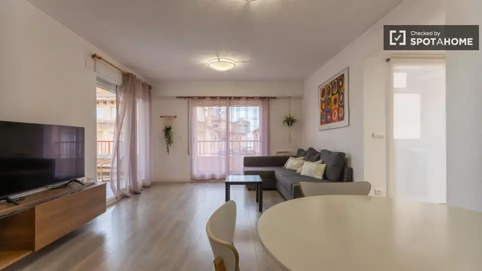Sala d'estar de Pis de lloguer en Sueca amb Aire condicionat, Calefacció i Moblat