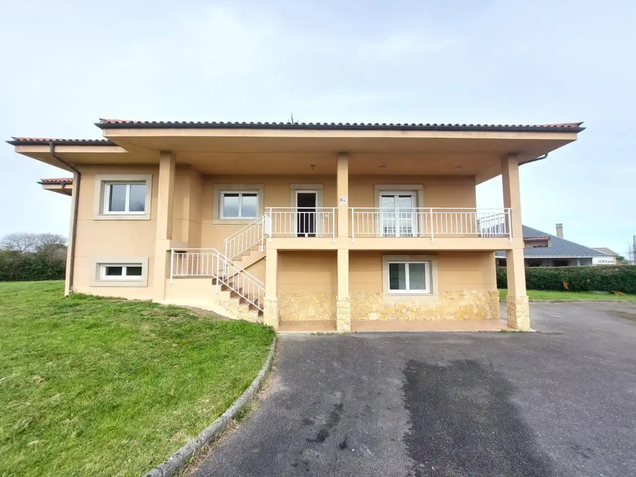 Exterior view of Houses for sale in Gijón   with Heating, Private garden and Terrace