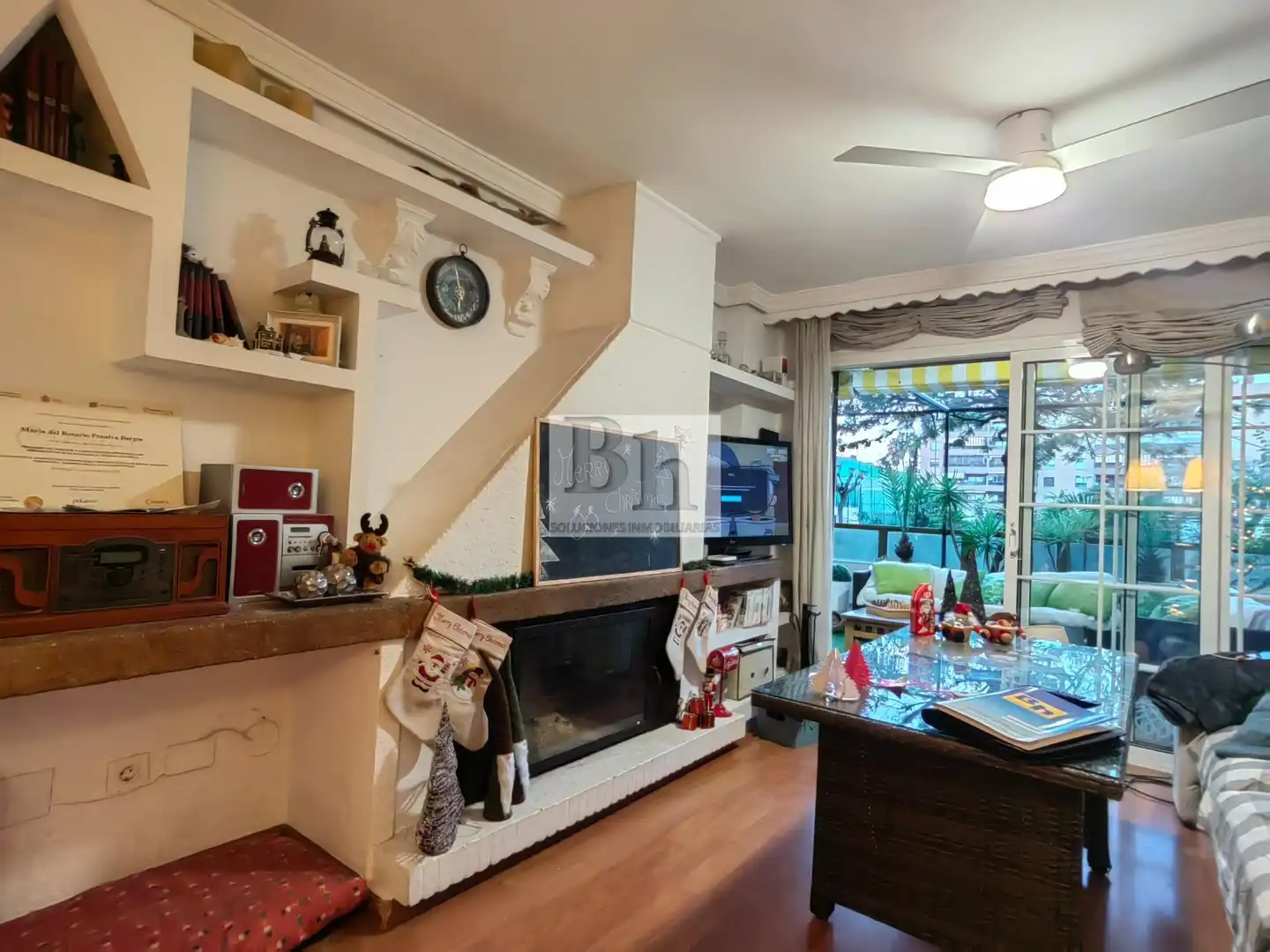 Living room of Flat for sale in Málaga  with Air Conditioner, Private garden and Terrace
