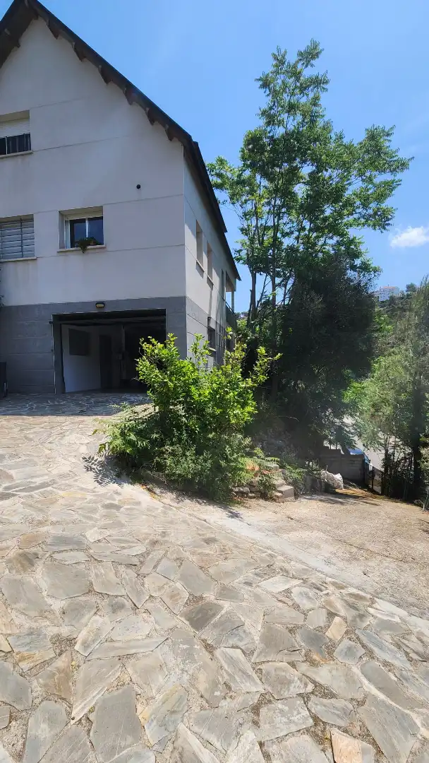 Vista exterior de Casa o chalet en venta en Vallirana con Jardín privado, Parquet y Terraza