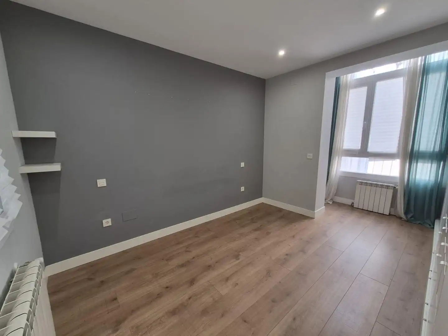 Piso en venta en Valladolid con Calefacción, Terraza y Balcón