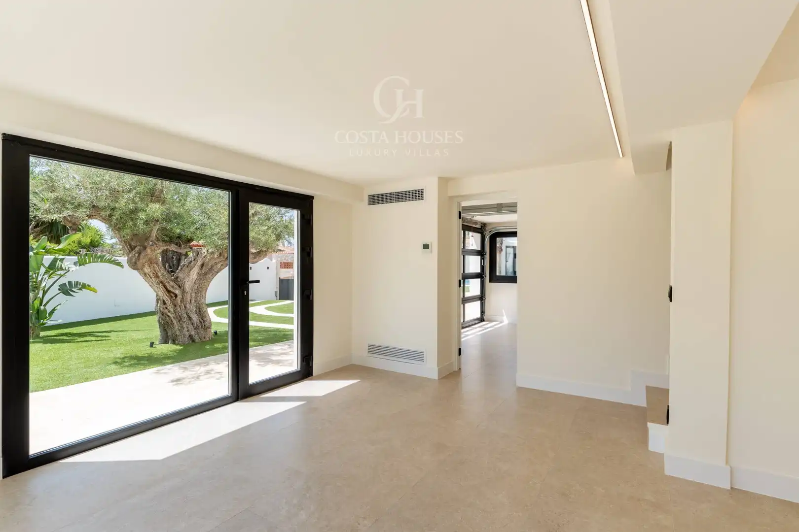 Chalet con piscina en venta en Carrer Cap Negre 135, imagen 64