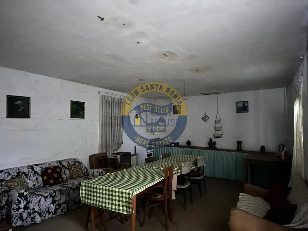 Comedor de Casa o chalet en venta en León Capital  con Jardín privado