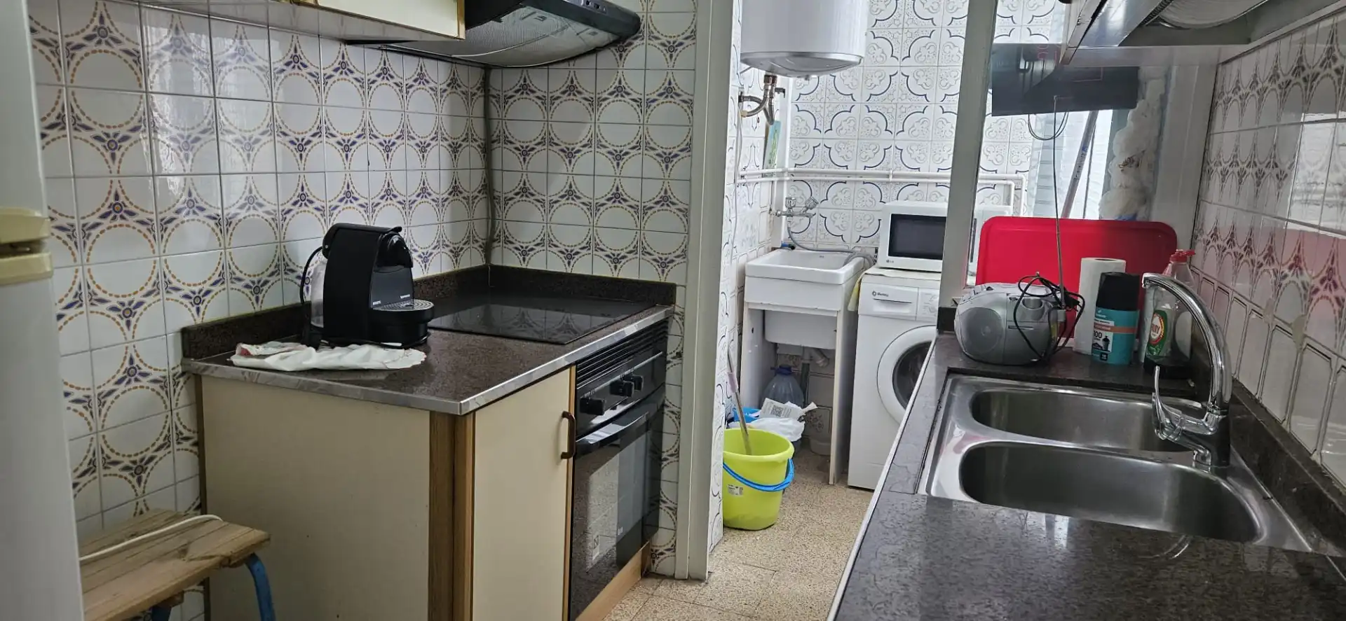 Küche von Wohnung zum Verkauf in Tarragona mit Klimaanlage, Terrasse und Abstellraum