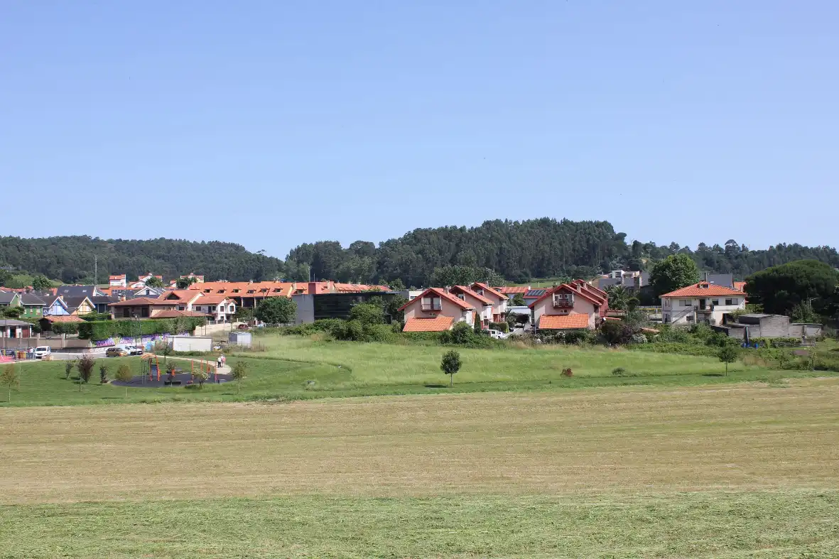 Planta baixa en venda a Mortera