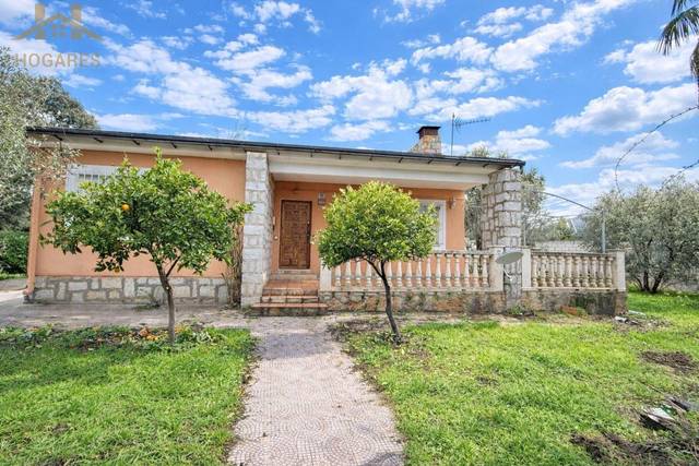 Casa-chalet en Venta en Villa del Prado