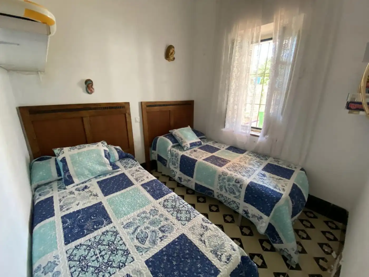 Dormitori de Casa o xalet en venda en El Pedroso amb Terrassa, Traster i Balcó