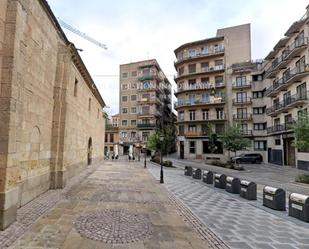 Vista exterior de Pis en venda en Salamanca Capital amb Calefacció, Terrassa i Moblat