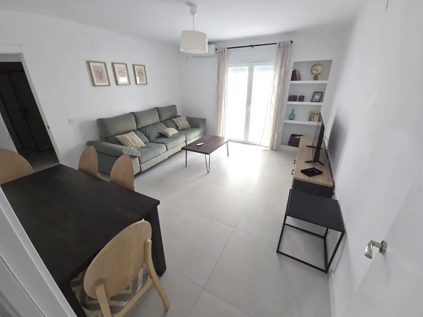 Living room of Flat for rent in Cáceres  with Air Conditioner, Terrace and Furnished