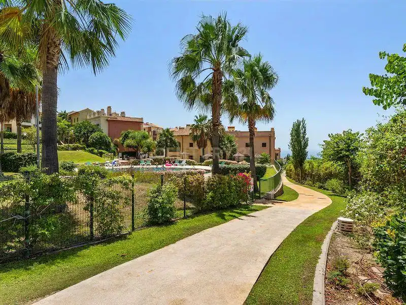 Vista exterior de Apartamento en venta en Manilva con Jardín privado, Amueblado y Lavadora