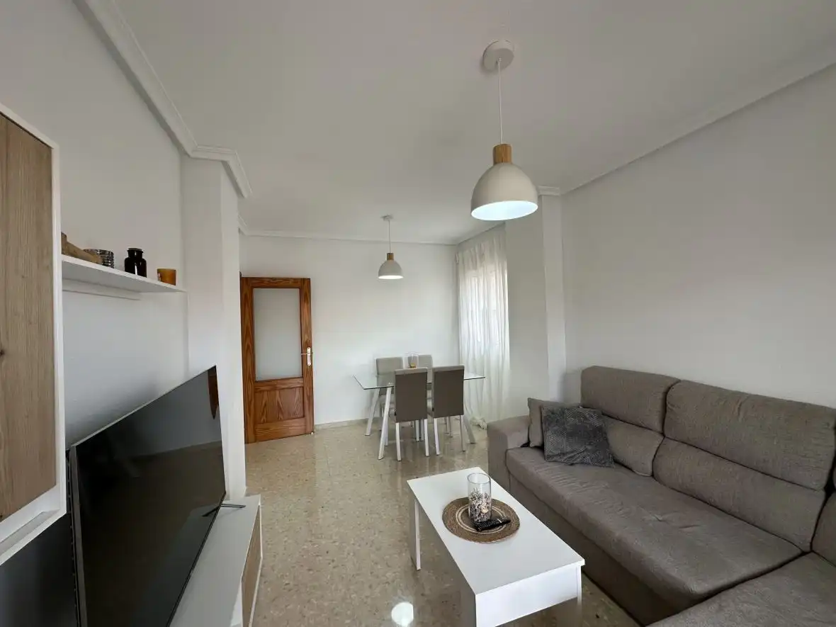 Sala de estar de Apartamento en venta en Elche / Elx con Calefacción, Terraza y Piscina