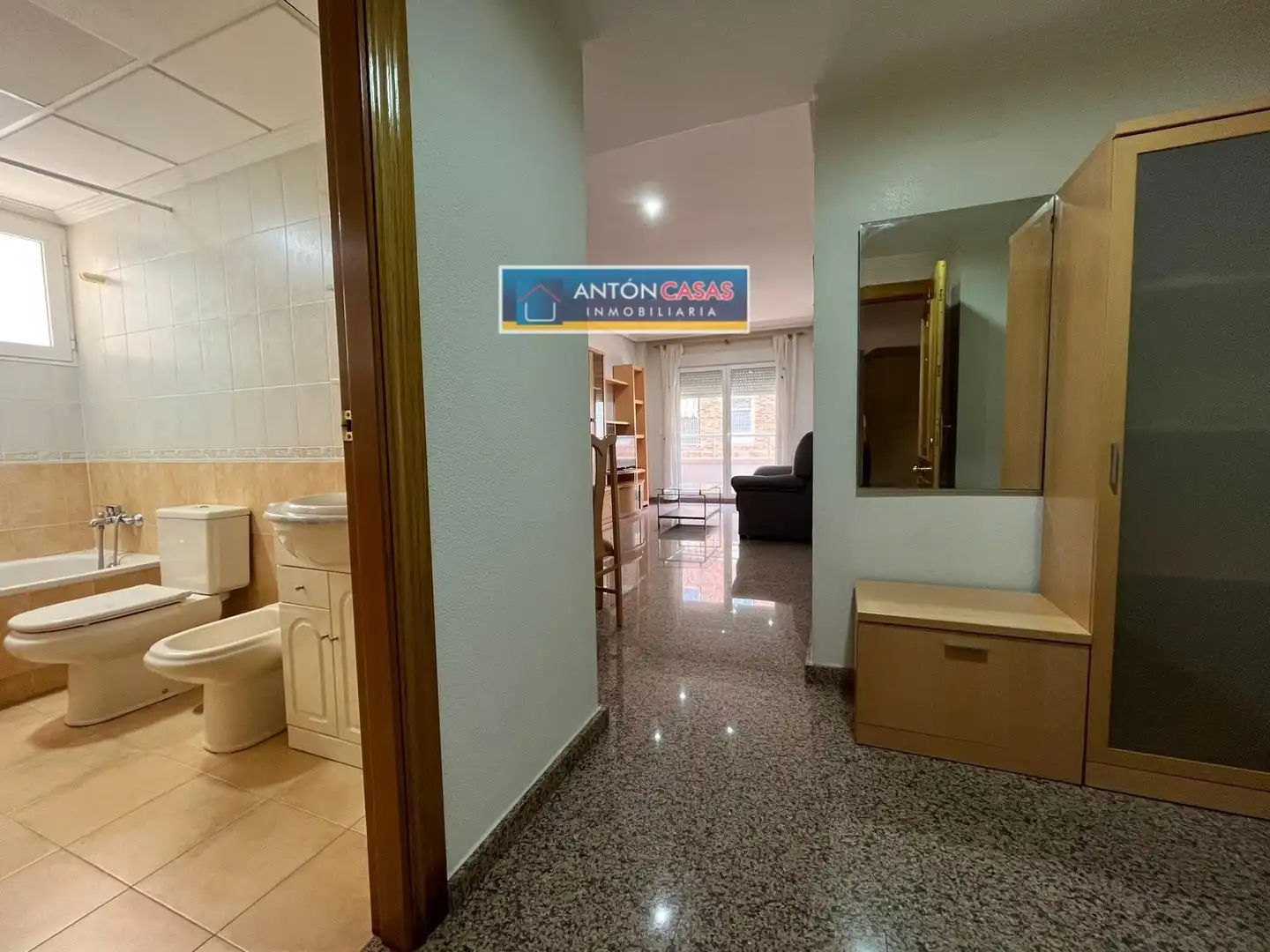Piso de alquiler en Elda con Aire acondicionado, Amueblado y Balcón
