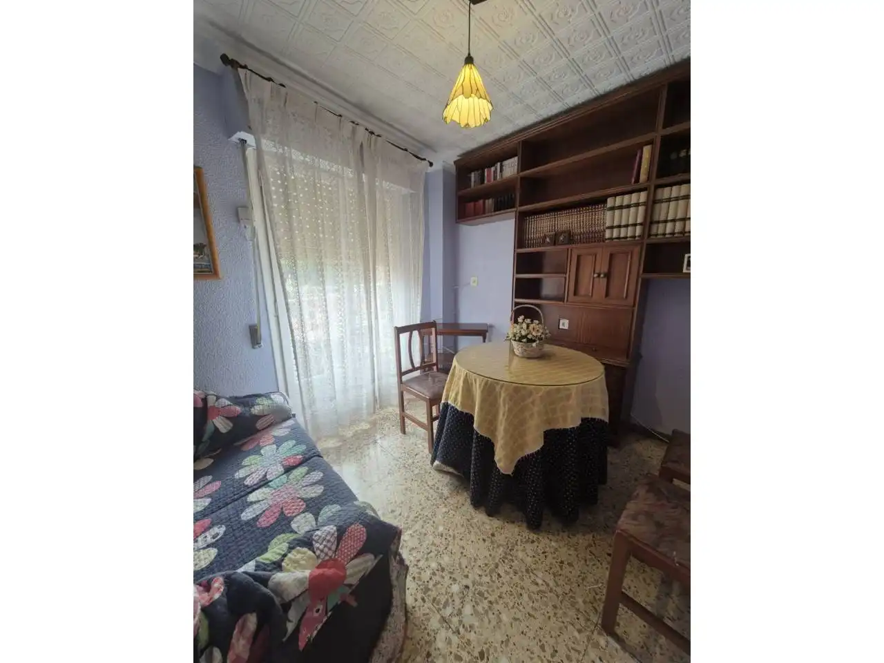 Sala d'estar de Pis en venda en Elda amb Balcó