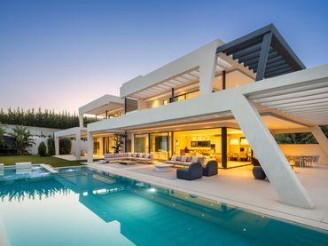 Casa con piscina en venta en Marbella Centro