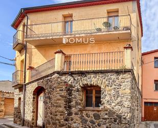 Vista exterior de Finca rústica en venda en Sant Jaume de Llierca amb Terrassa i Balcó