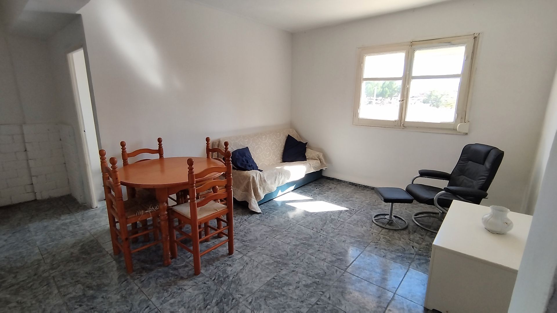 Living room of Flat for sale in Ariño  with Balcony