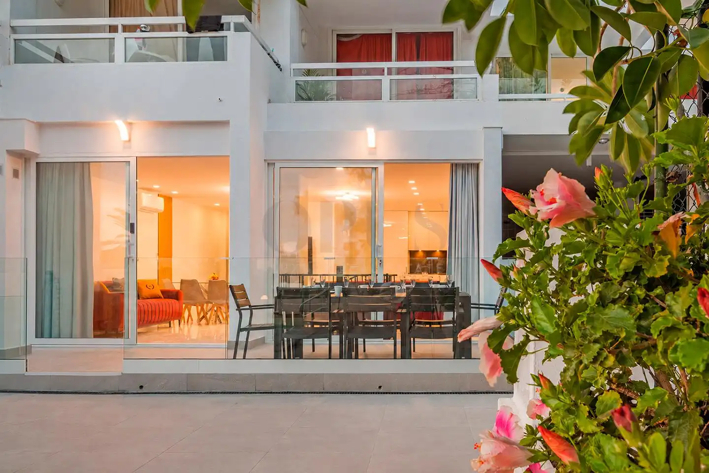 Terrassa de Apartament en venda en Adeje amb Terrassa, Moblat i Piscina comunitària