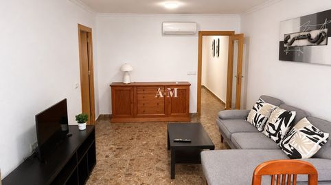 Foto 2 von Wohnung zur Miete in Las Piscinas Naturales, Torrevieja
