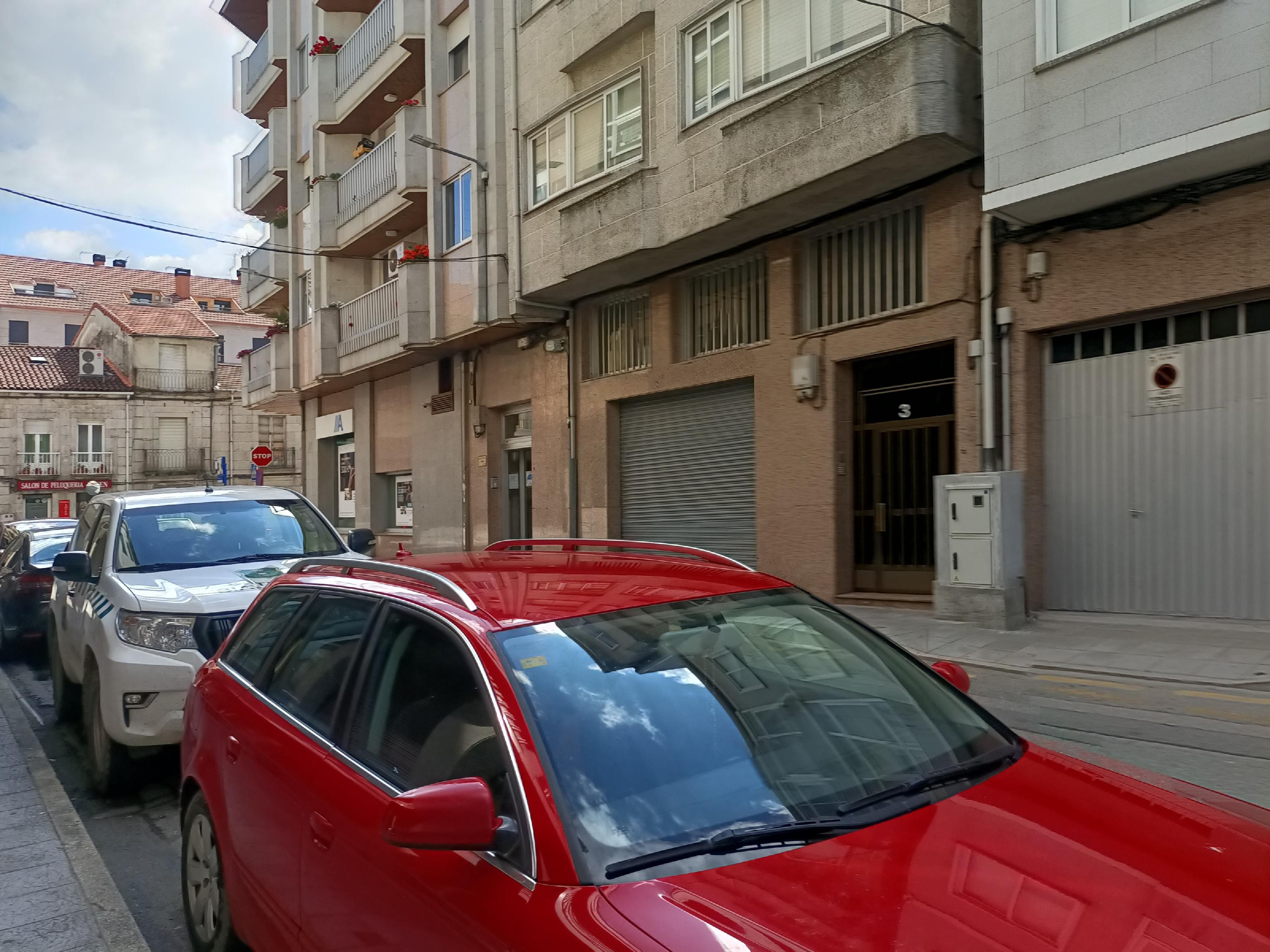 Vista exterior de Casa adosada en venda en Xinzo de Limia amb Calefacció