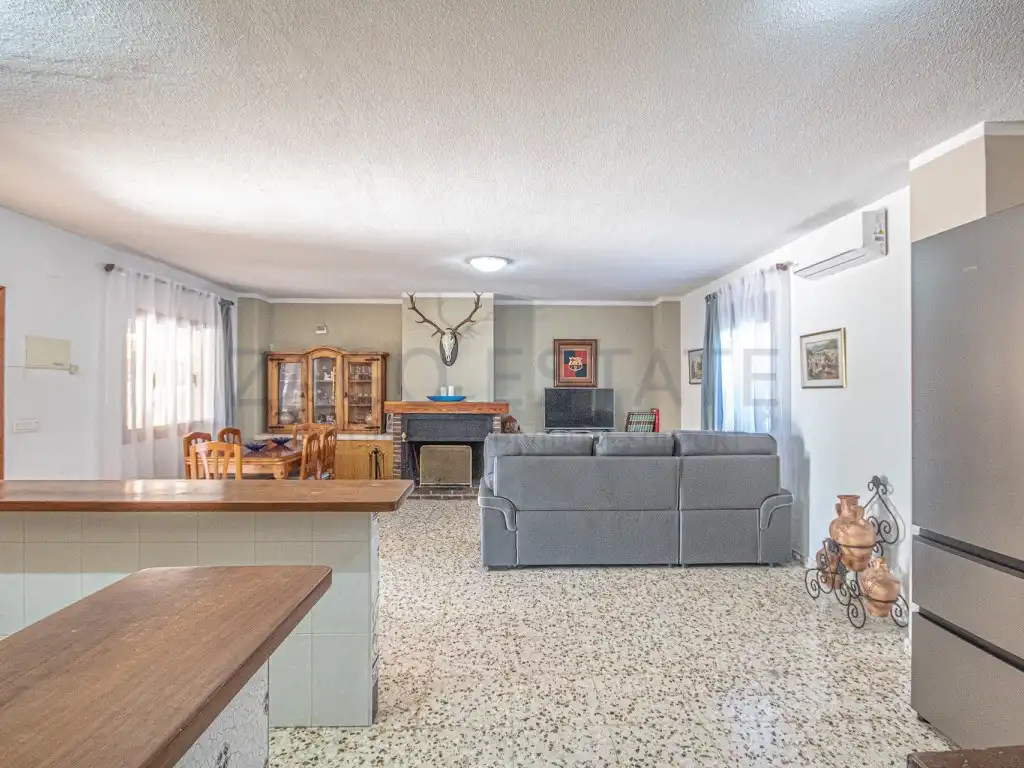 Sala d'estar de Casa o xalet de lloguer en La Nucia amb Piscina