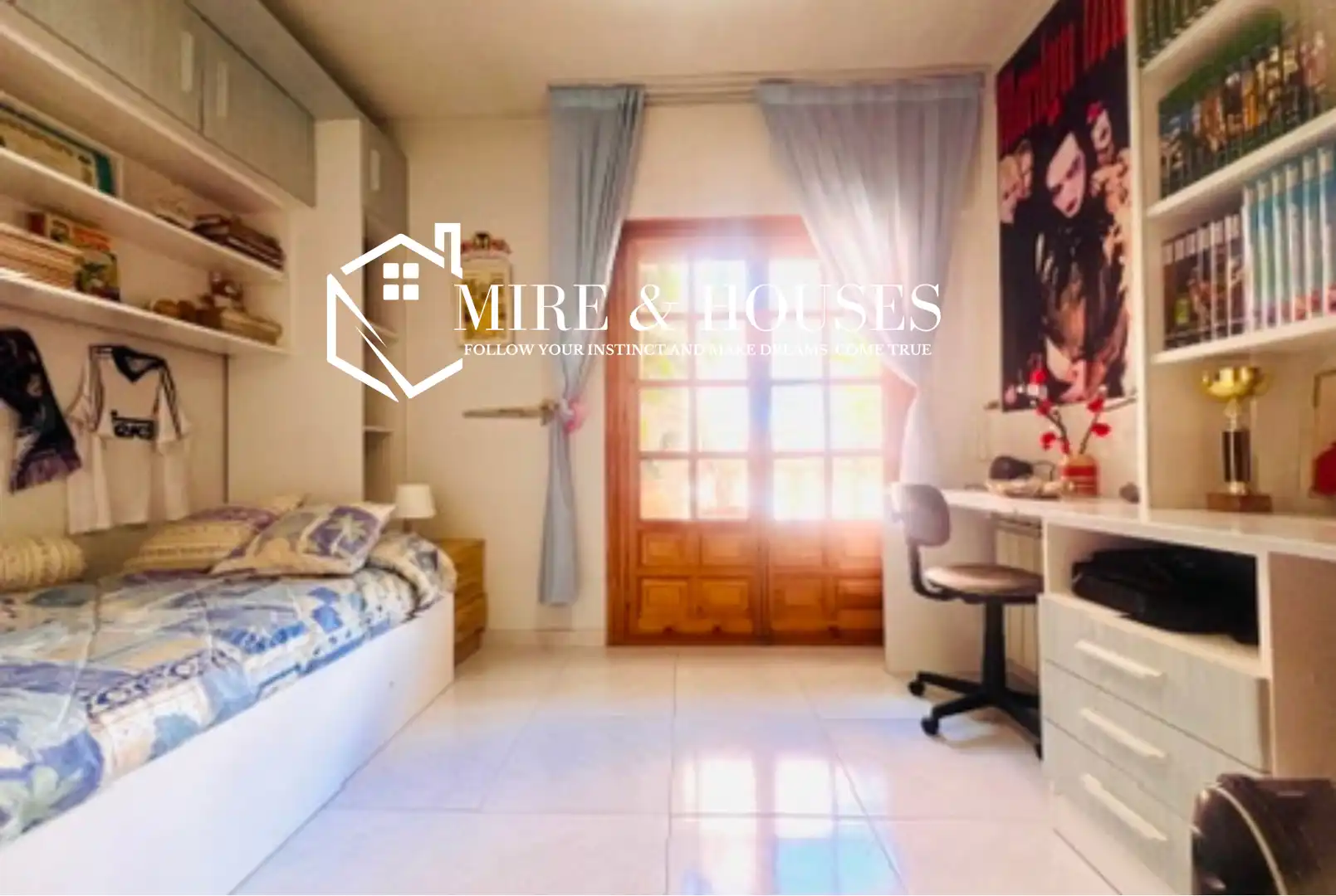 Habitación de Casa adosada en venta en El Molar (Madrid) con Calefacción, Jardín privado y Terraza