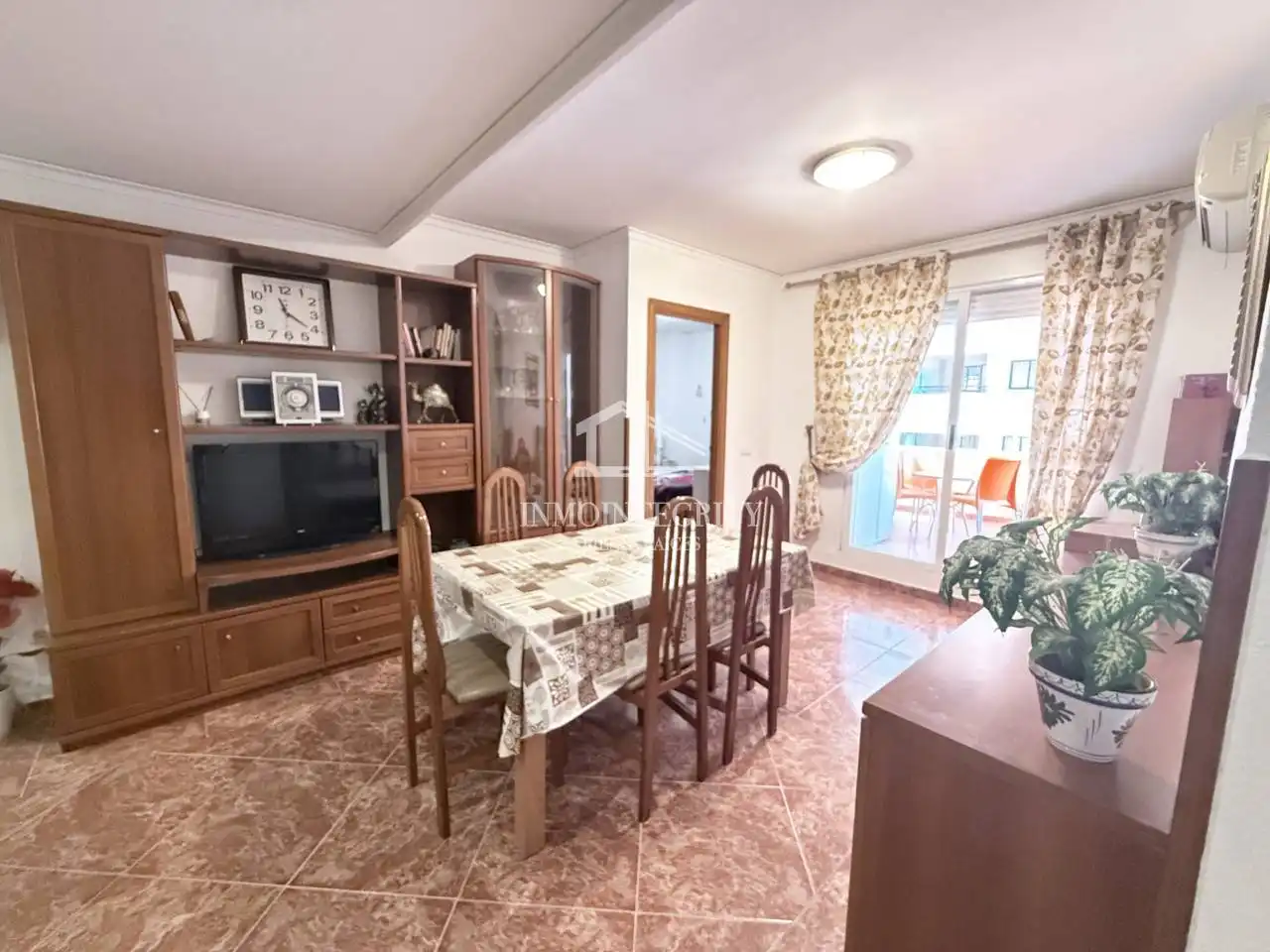 Menjador de Apartament en venda en Oropesa del Mar / Orpesa amb Aire condicionat, Terrassa i Moblat