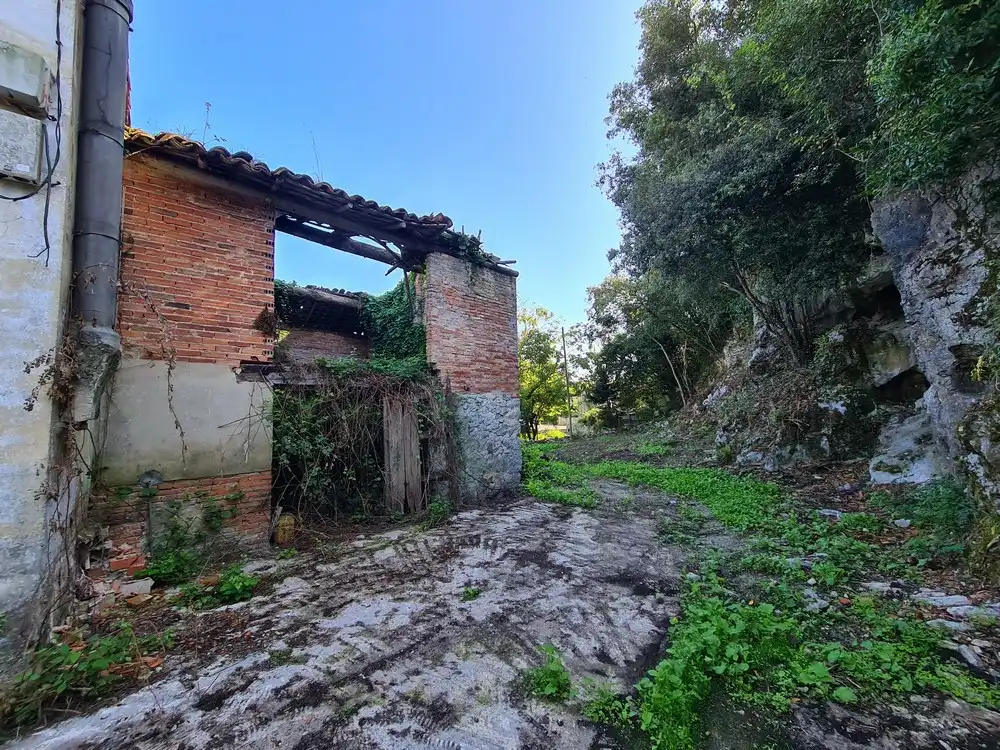 Houses for sale in Balmori, Posada - Barro