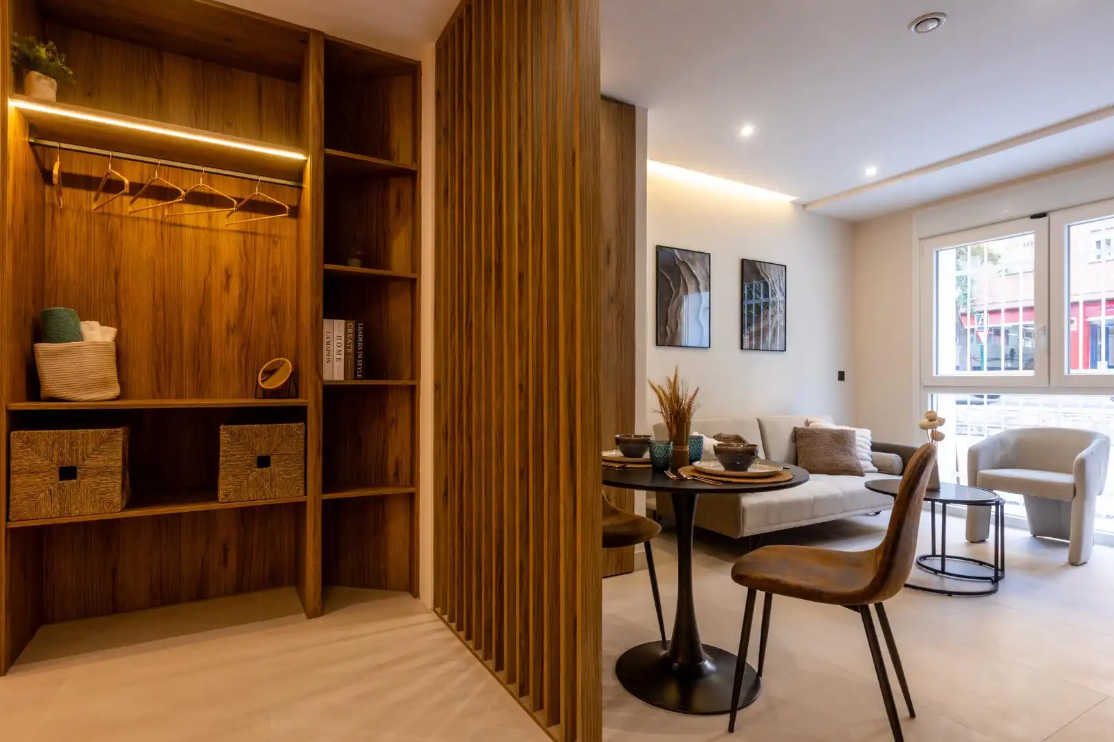 Sala d'estar de Loft en venda en Granada amb Aire condicionat, Moblat i Alarma