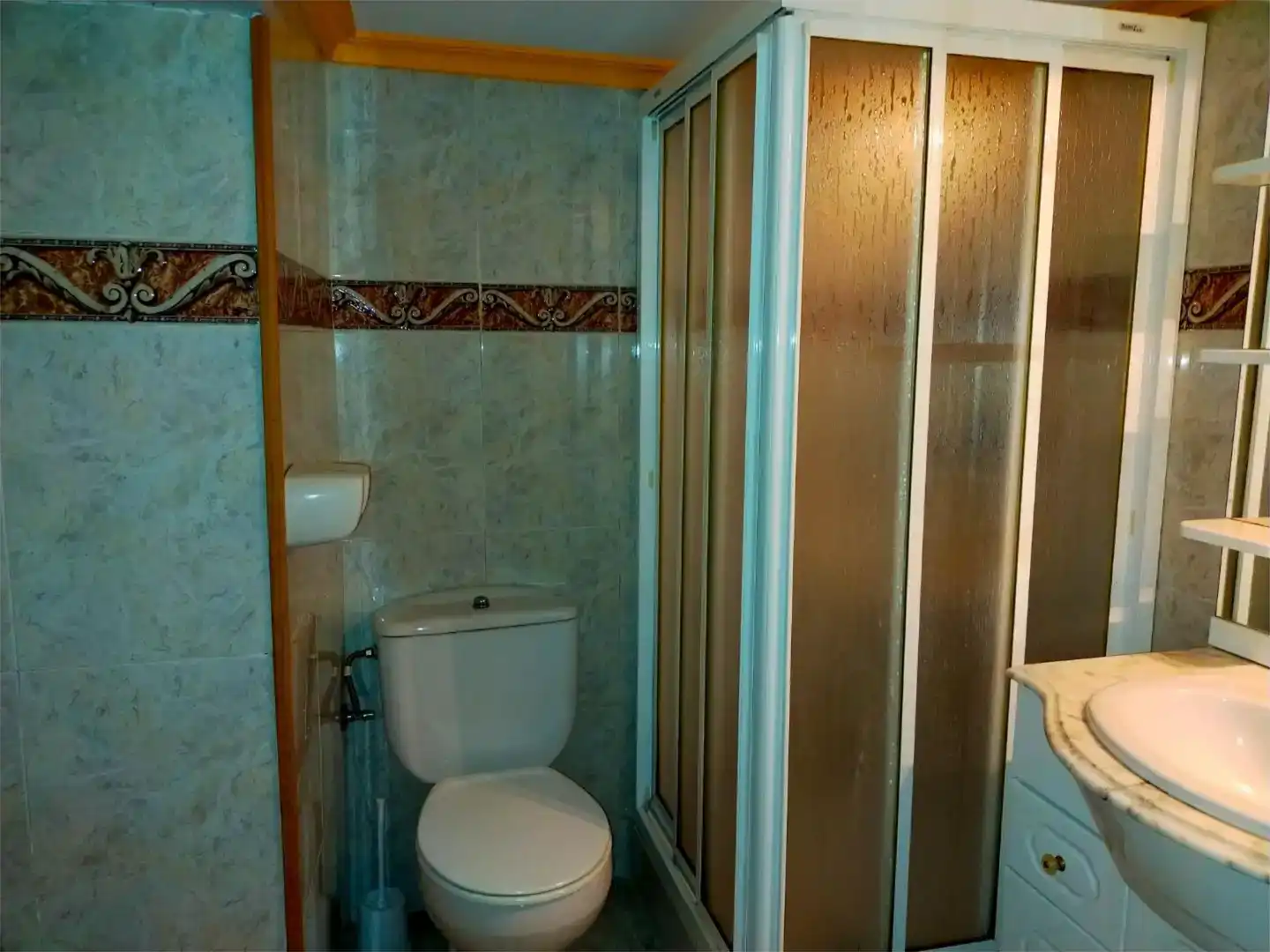 Baño de Piso en venta en Famorca con Trastero, Amueblado y Balcón