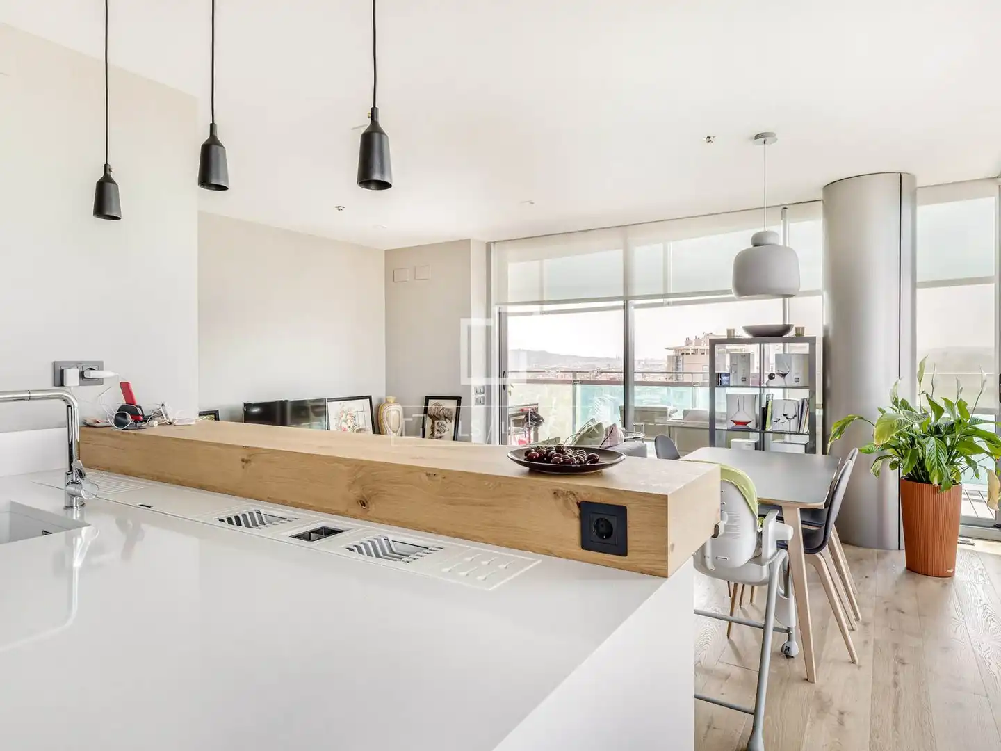 Cocina de Piso en venta en Barcelona con Aire acondicionado, Calefacción y Jardín privado