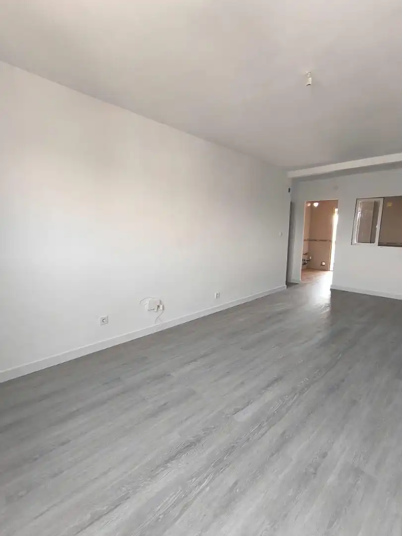 Habitación de Piso en venta en Fuenlabrada con Terraza y Alarma